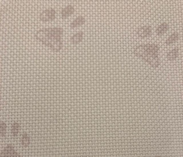 16ct Aida Pawprint Design