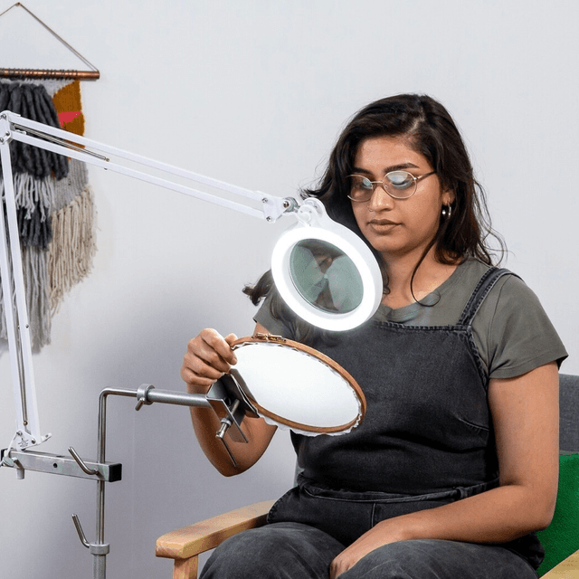 Magnifying Lamp plus Light Bracket